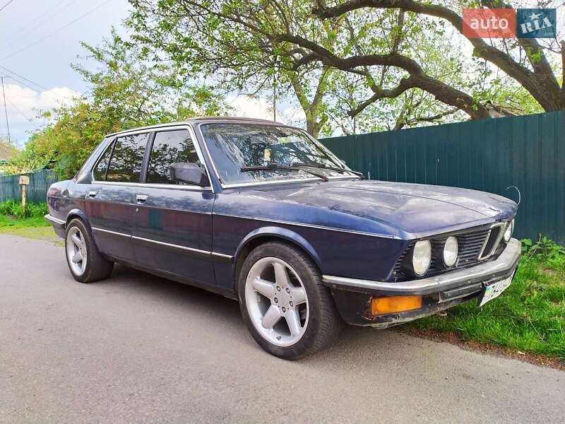 BMW 5 Series 1982