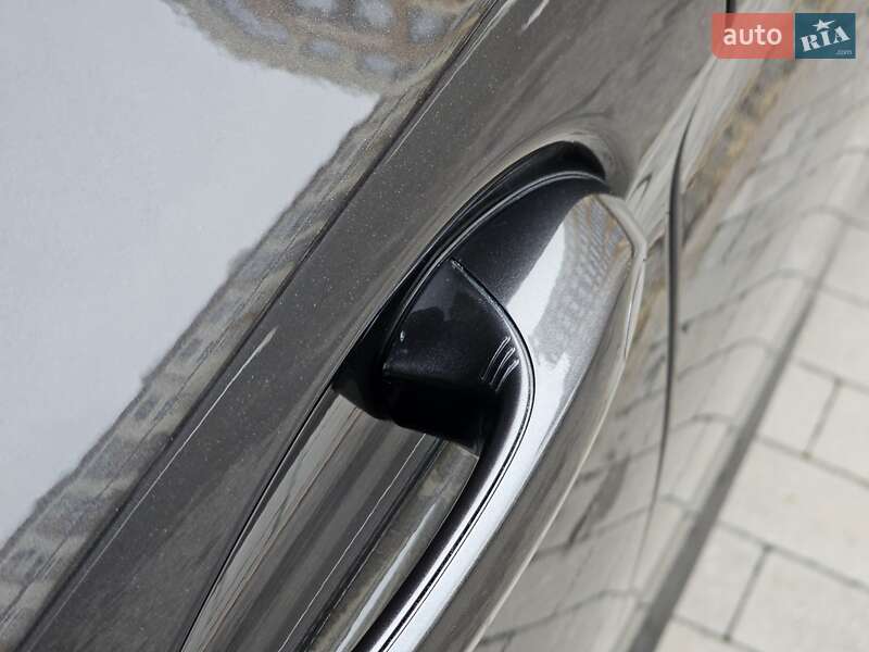 Седан BMW 5 Series 2019 в Киеве