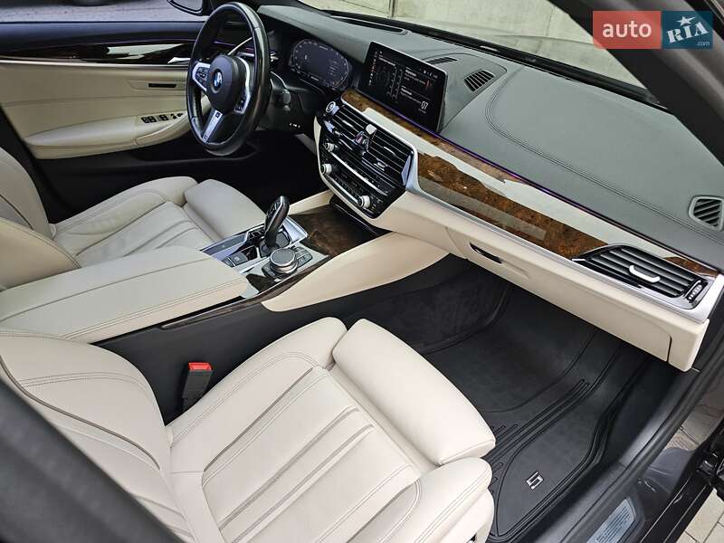 Седан BMW 5 Series 2019 в Киеве