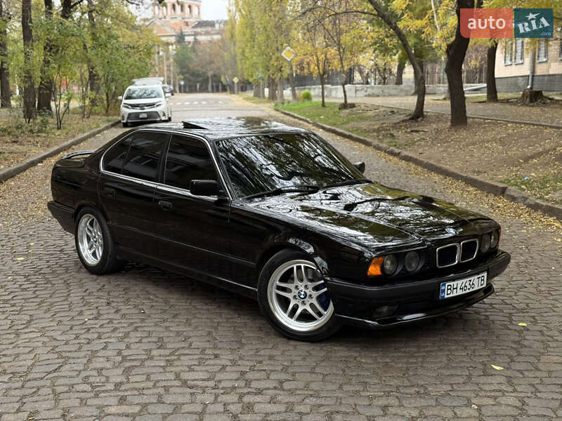 Седан BMW 5 Series 1990 в Николаеве