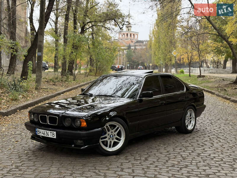 Седан BMW 5 Series 1990 в Николаеве