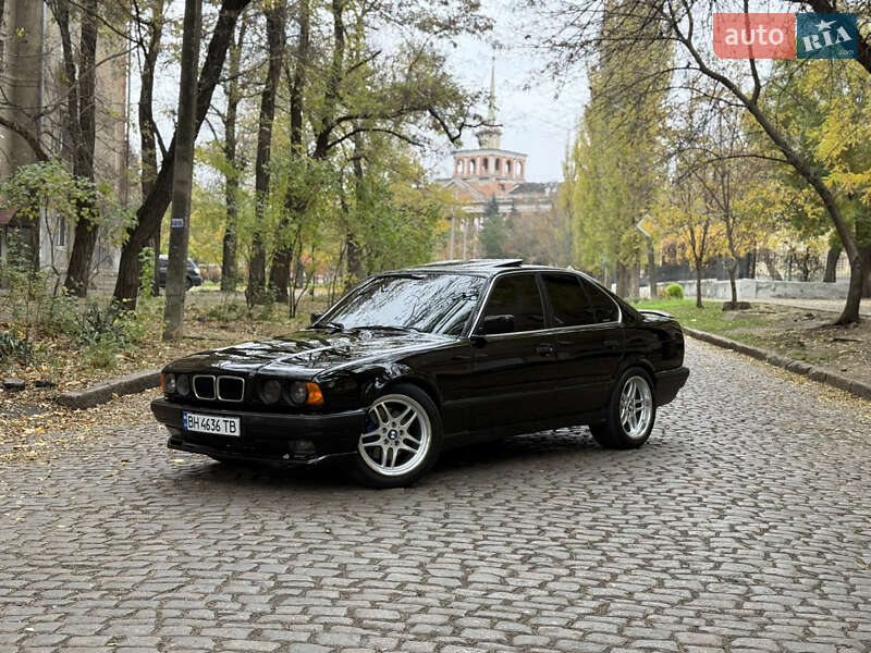 Седан BMW 5 Series 1990 в Николаеве