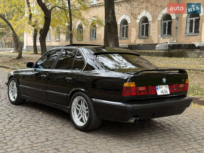 Седан BMW 5 Series 1990 в Николаеве