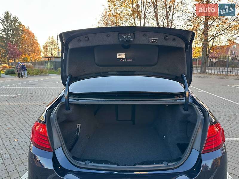 Седан BMW 5 Series 2015 в Луцке