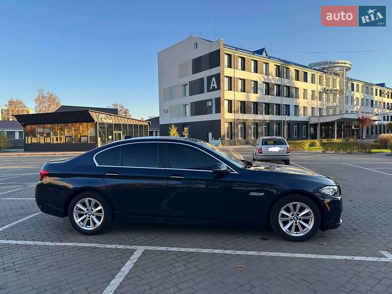 Седан BMW 5 Series 2015 в Луцке