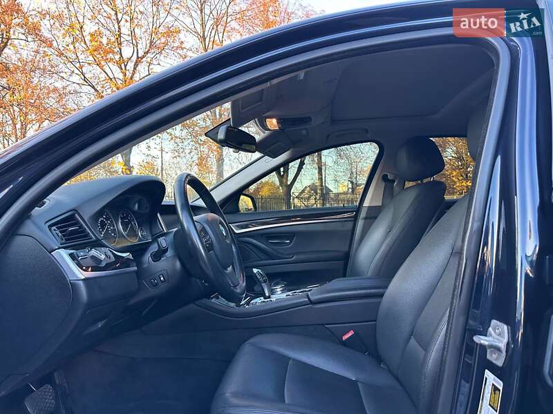Седан BMW 5 Series 2015 в Луцке