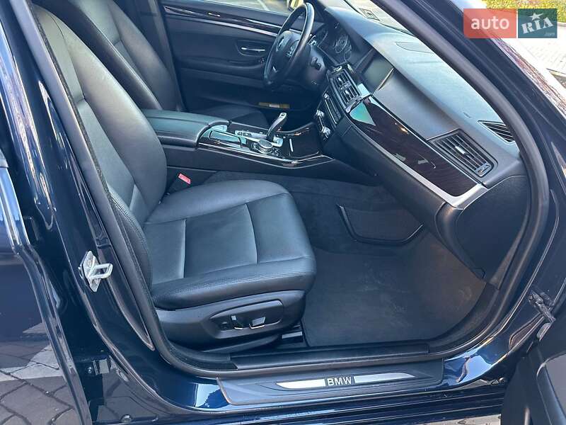 Седан BMW 5 Series 2015 в Луцке