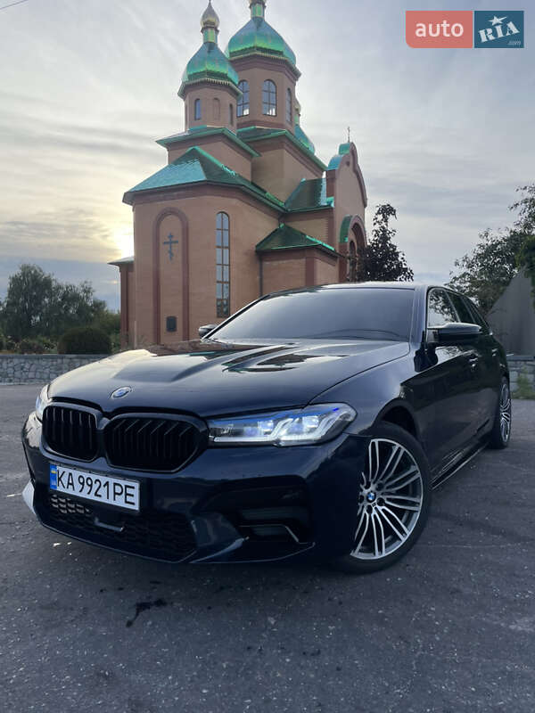 Универсал BMW 5 Series 2018 в Киеве фото 8 Универсал BMW 5 Series 2018 в Киеве
