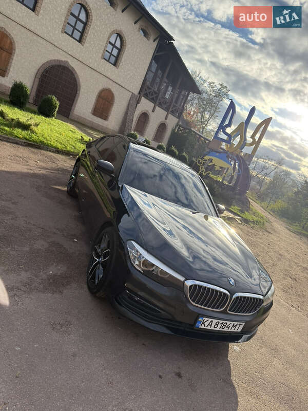 Седан BMW 5 Series 2020 в Житомирі