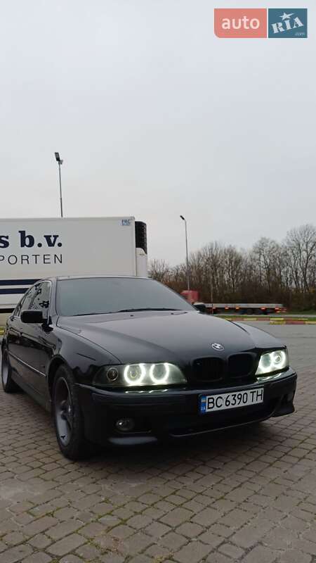 Седан BMW 5 Series 1998 в Дубровиці
