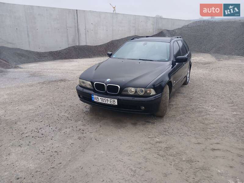 Універсал BMW 5 Series 2001 в Ладижині