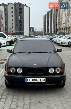 Седан BMW 5 Series 1994 в Киеве