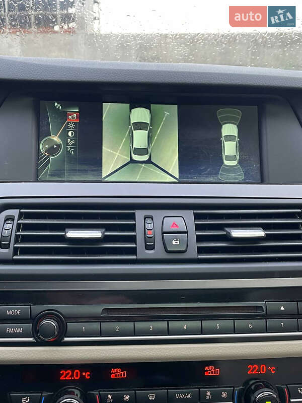Седан BMW 5 Series 2012 в Львові