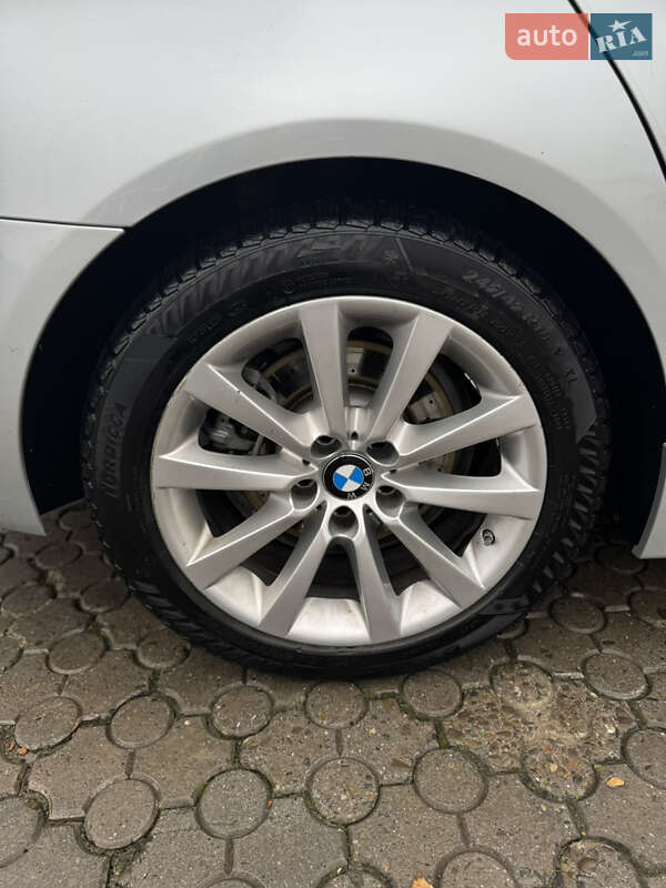 Седан BMW 5 Series 2014 в Черновцах