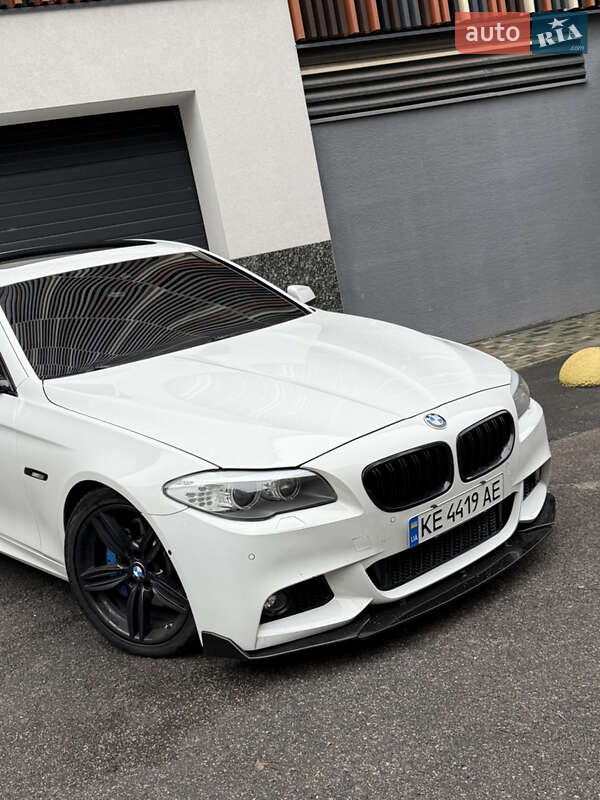 Седан BMW 5 Series 2012 в Дніпрі
