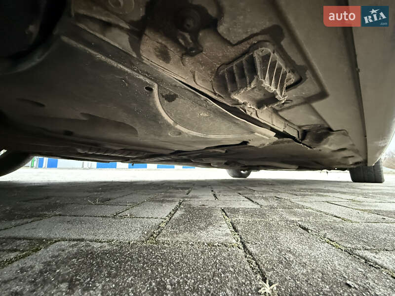 Седан BMW 5 Series 2012 в Шепетовке фото 26 Седан BMW 5 Series 2012 в Шепетовке