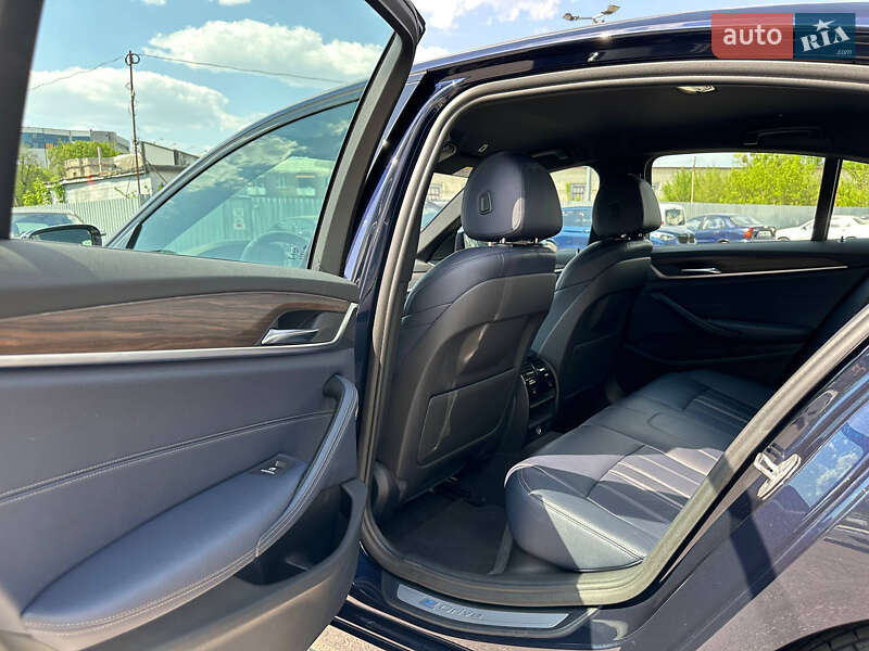 Седан BMW 5 Series 2017 в Харькове фото 26 Седан BMW 5 Series 2017 в Харькове