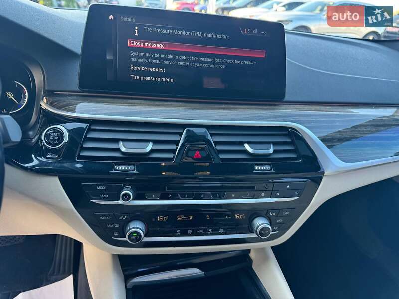 Седан BMW 5 Series 2017 в Луцке