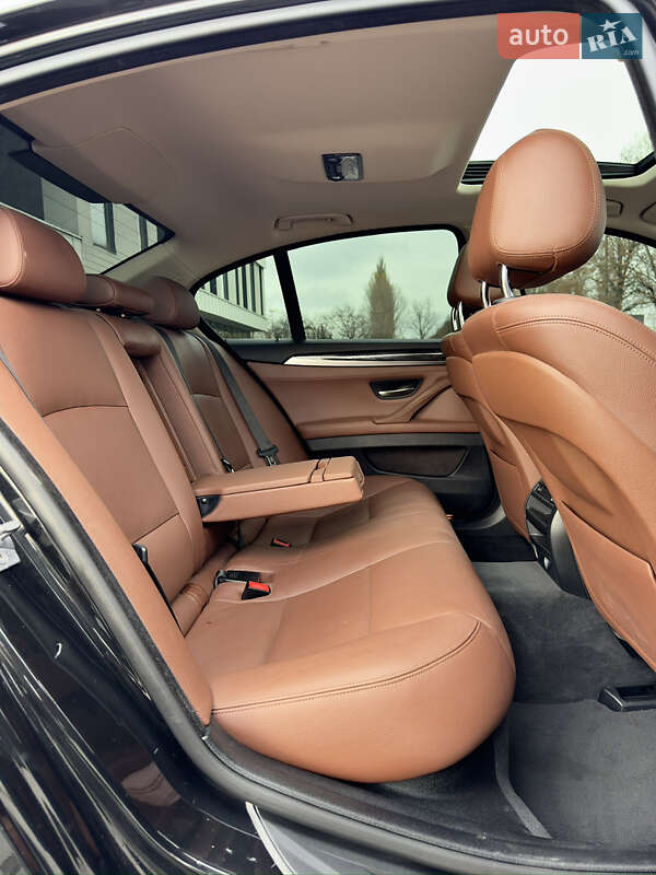 Седан BMW 5 Series 2013 в Хмельницком