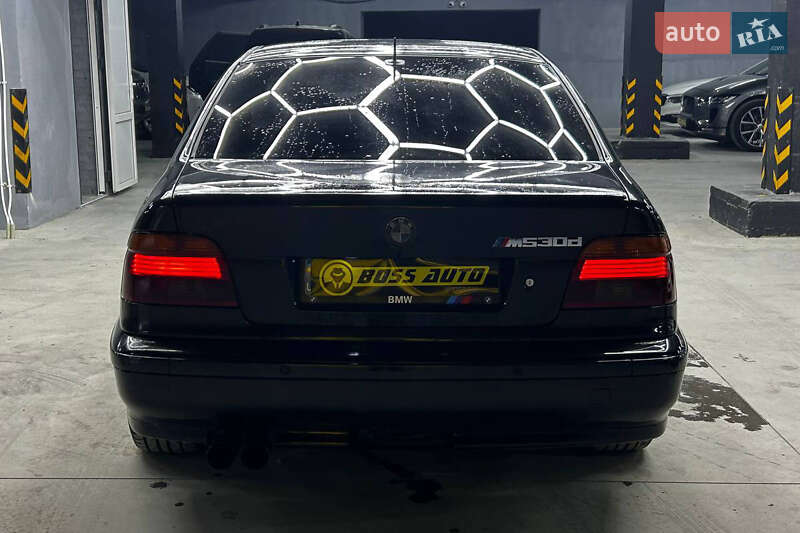 Седан BMW 5 Series 2002 в Чернівцях
