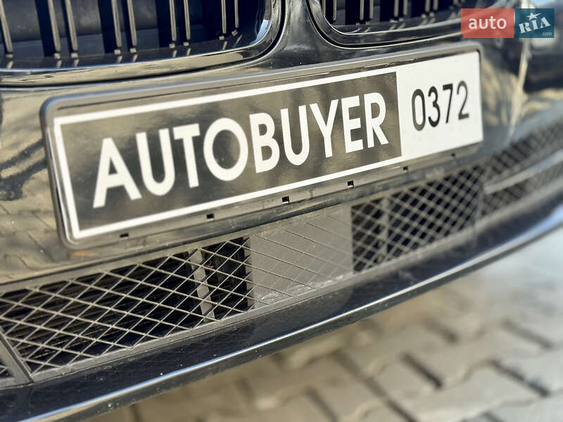 Седан BMW 5 Series 2011 в Чернівцях