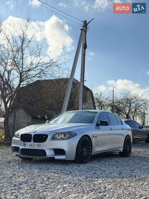Седан BMW 5 Series 2011 в Новояворовске фото Седан BMW 5 Series 2011 в Новояворовске