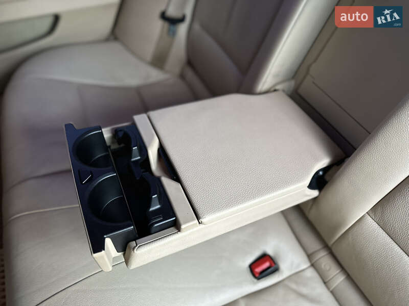 Седан BMW 5 Series 2013 в Рівному