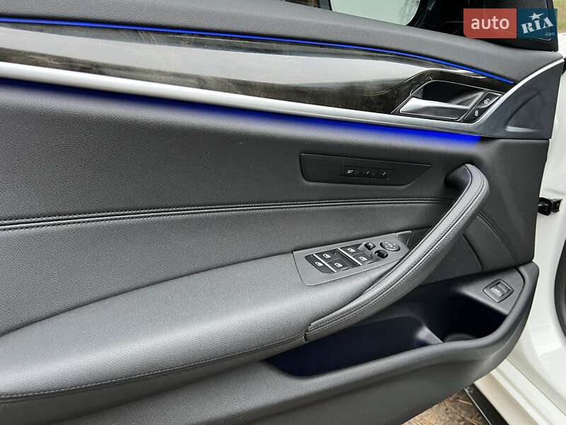 Седан BMW 5 Series 2019 в Василькові