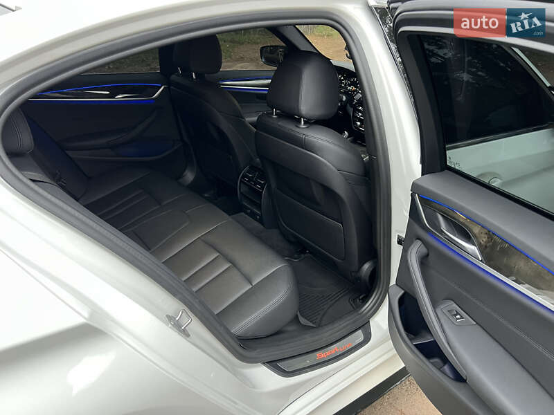 Седан BMW 5 Series 2019 в Василькові