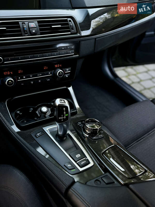 Седан BMW 5 Series 2012 в Межгорье