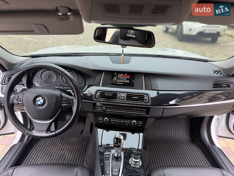 Седан BMW 5 Series 2016 в Кременчуці