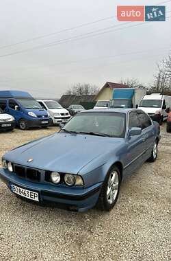 Седан BMW 5 Series 1989 в Шумске