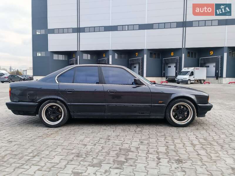 Седан BMW 5 Series 1990 в Львове фото 65 Седан BMW 5 Series 1990 в Львове