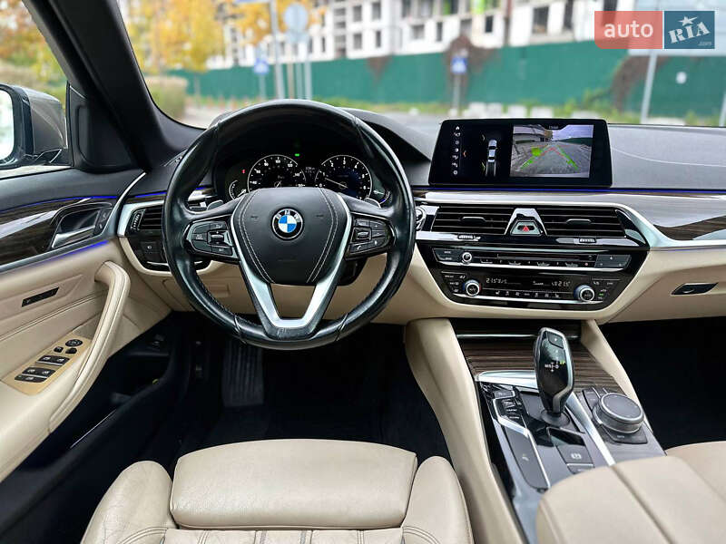 Седан BMW 5 Series 2017 в Киеве