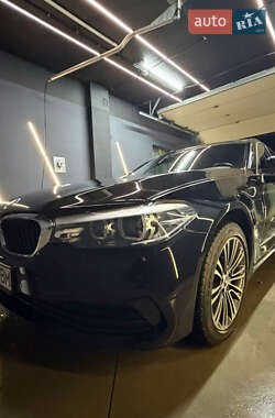 Седан BMW 5 Series 2018 в Киеве