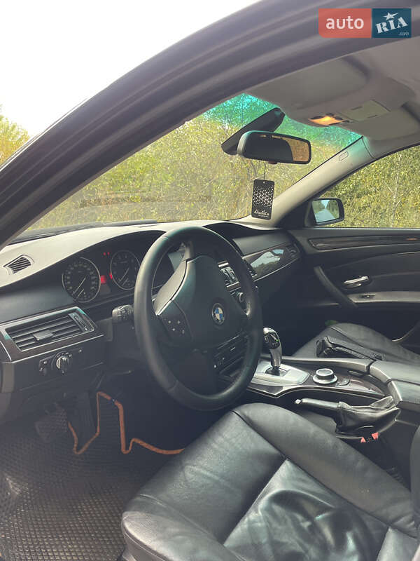 Седан BMW 5 Series 2007 в Чернигове