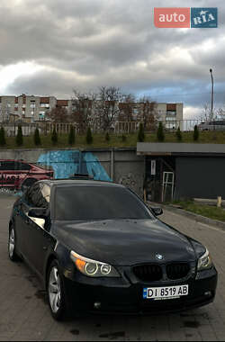 Седан BMW 5 Series 2004 в Дрогобыче