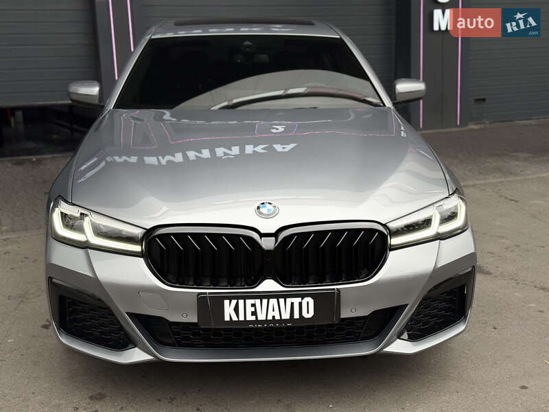 Седан BMW 5 Series 2022 в Киеве