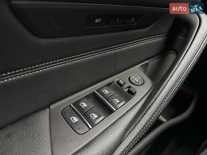 Седан BMW 5 Series 2022 в Киеве