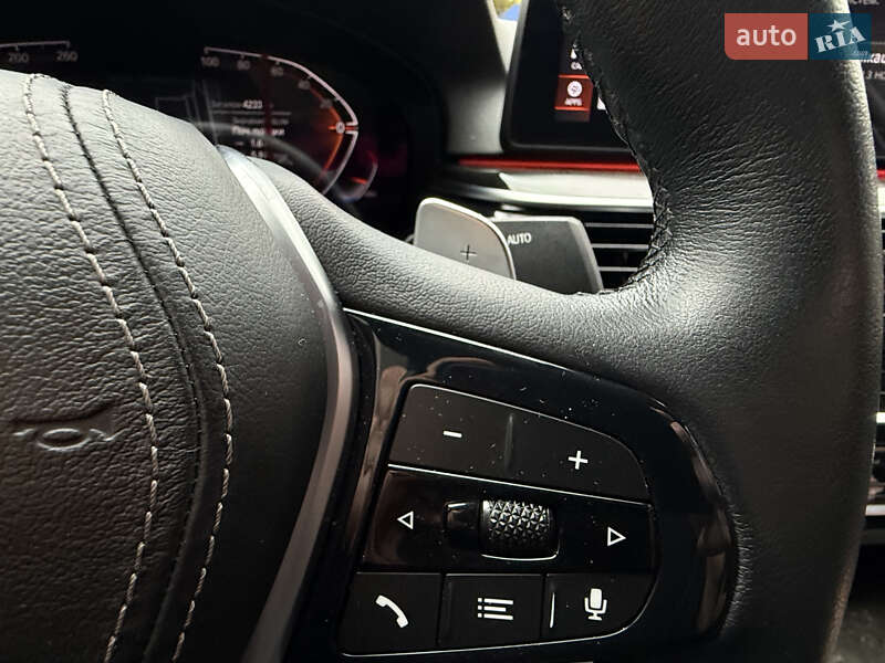 Седан BMW 5 Series 2022 в Киеве