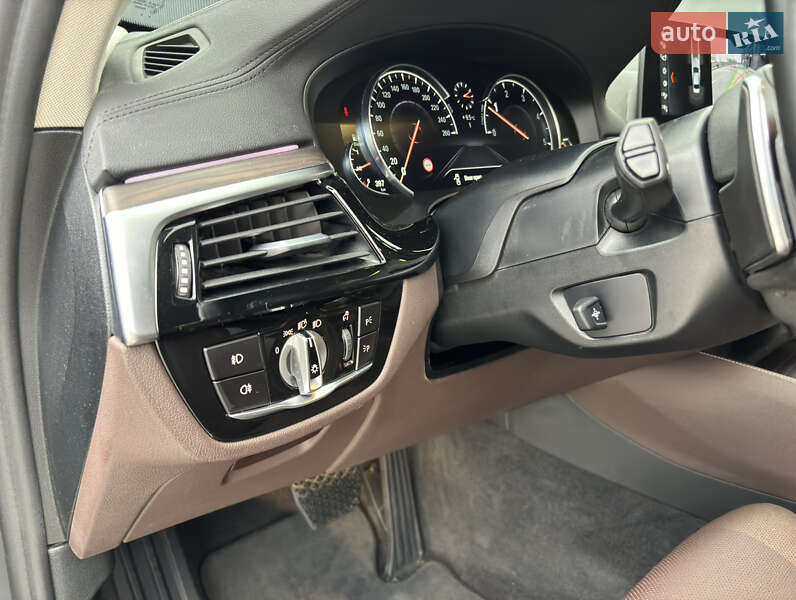 Седан BMW 5 Series 2018 в Черкассах