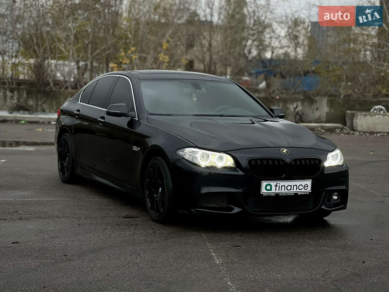 Седан BMW 5 Series 2014 в Киеве