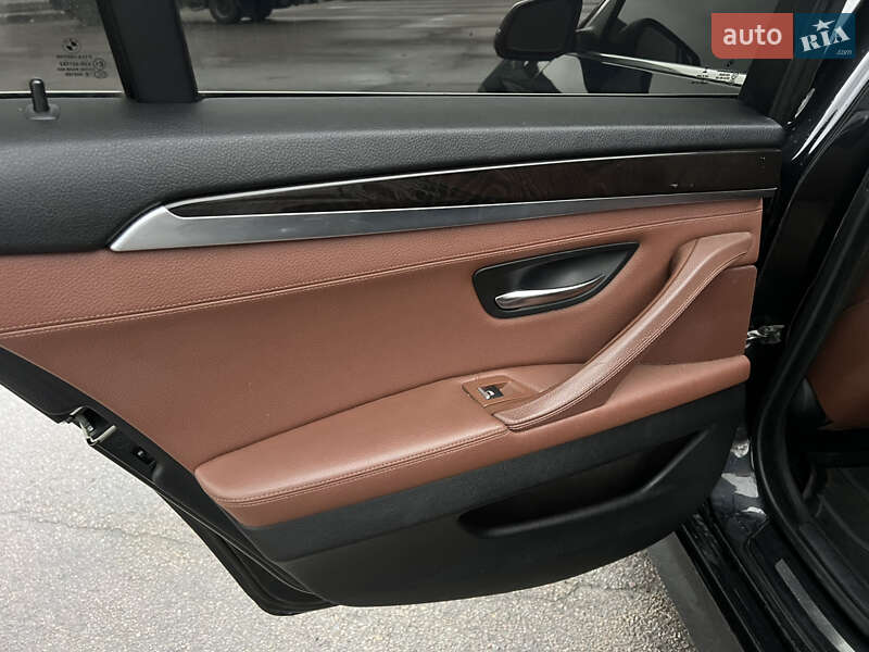 Седан BMW 5 Series 2014 в Киеве