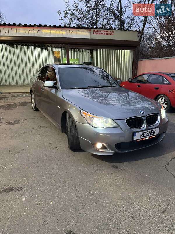 BMW 5 Series 2004 BMW 5 Series 2004