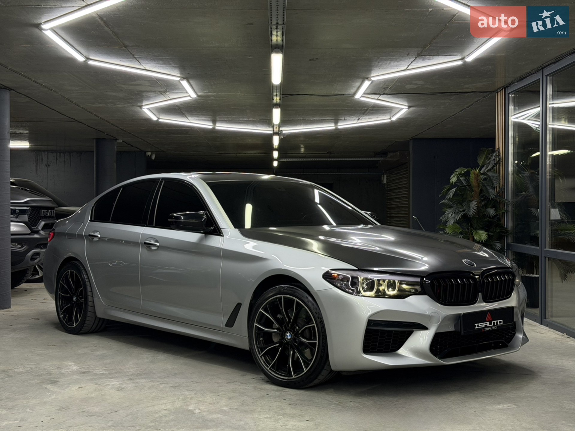 2018 BMW 5er - мініатюра 2