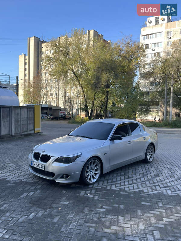 BMW 5 Series 2004