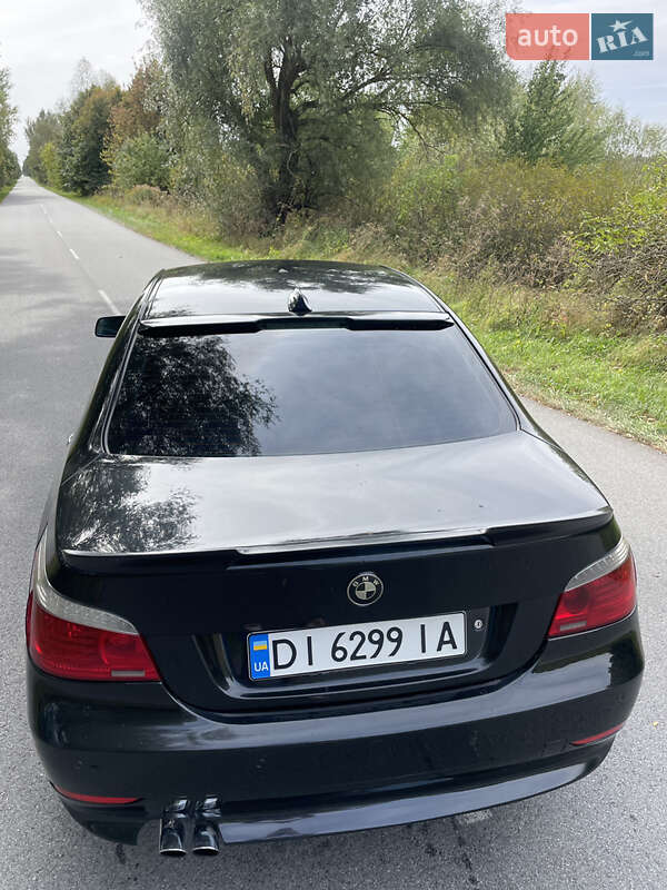 Седан BMW 5 Series 2007 в Чернигове