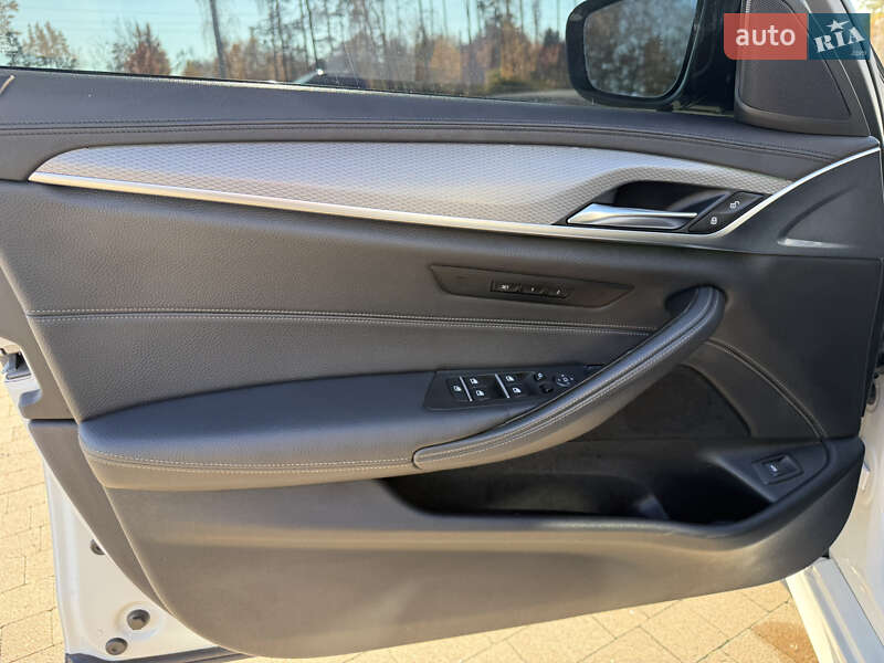 Седан BMW 5 Series 2018 в Ковеле