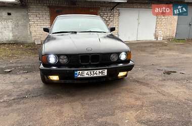 Седан BMW 5 Series 1989 в Павлограді