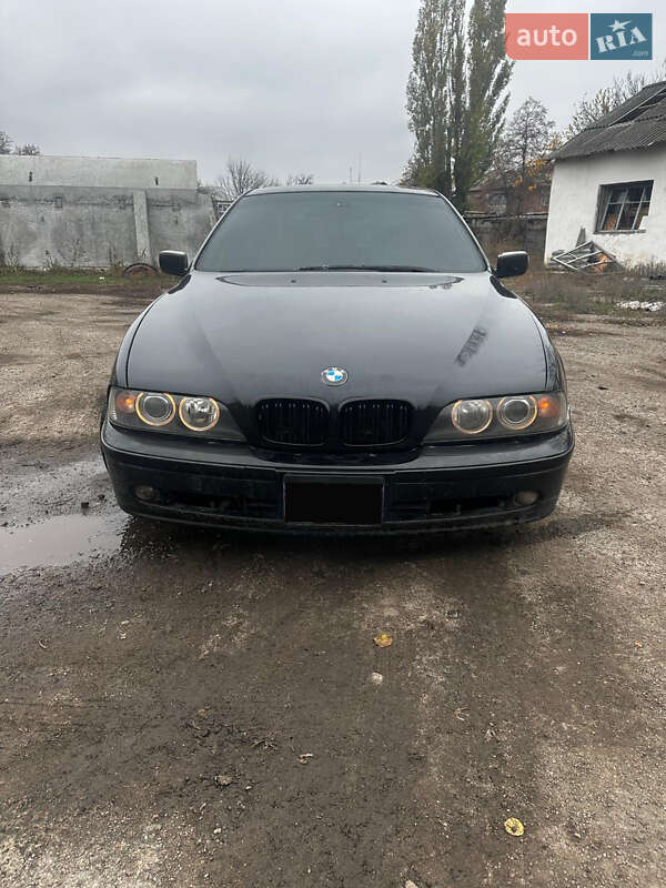 Седан BMW 5 Series 2002 в Харькове